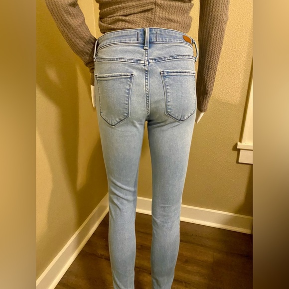 A&F Harper Super Skinny Jeans - Picture 3 of 10